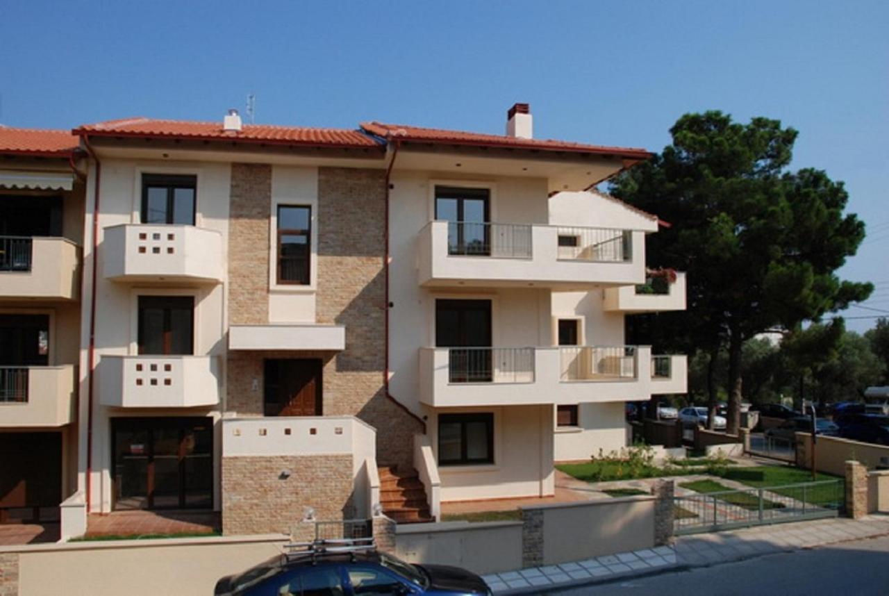 Alexandros Maisonettes & Apartments Неа-Муданія Екстер'єр фото