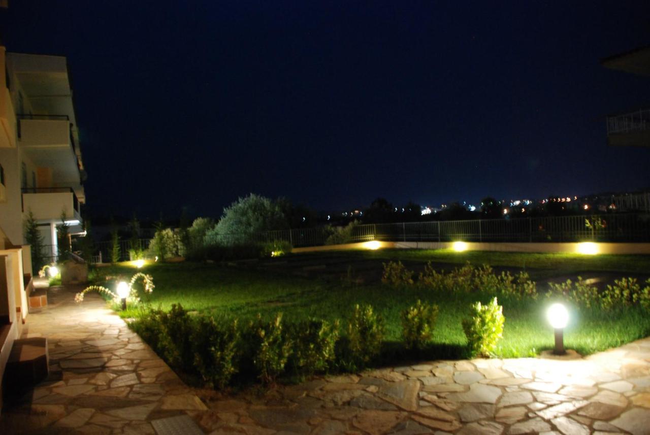 Alexandros Maisonettes & Apartments Неа-Муданія Екстер'єр фото